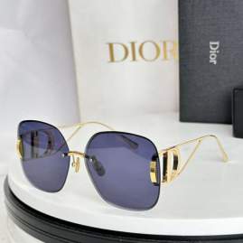 Picture of Dior Sunglasses _SKUfw77643915fw